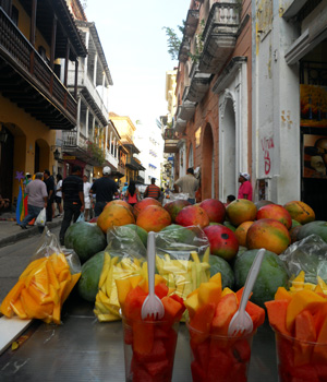 cartagena-frutas-na-rua