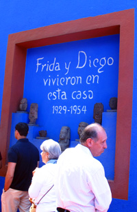 museo-frida-kahlo-muro