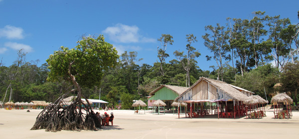 ilha-do-marajo-praia-barra-velha-barracas