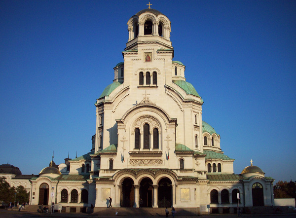 sofia-bulgaria-catedral-visao-frontal